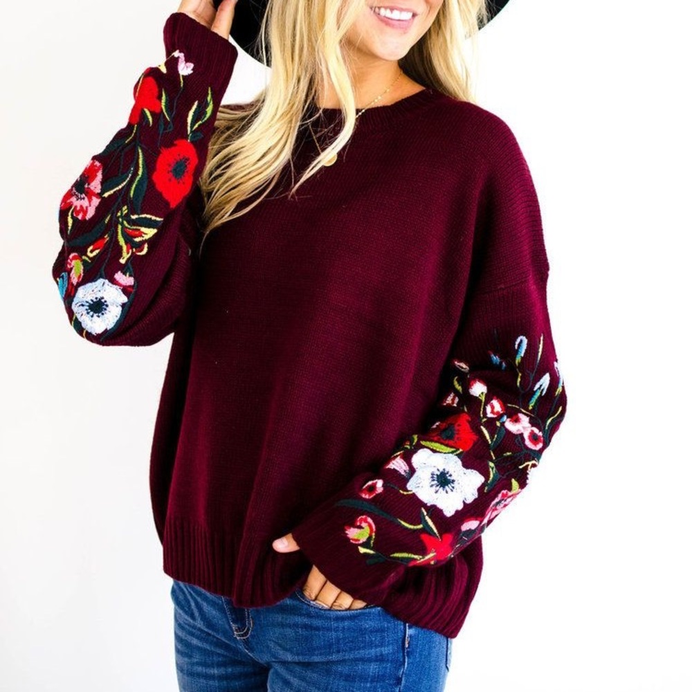 Everdeen Embroidered Sweater in Maroon